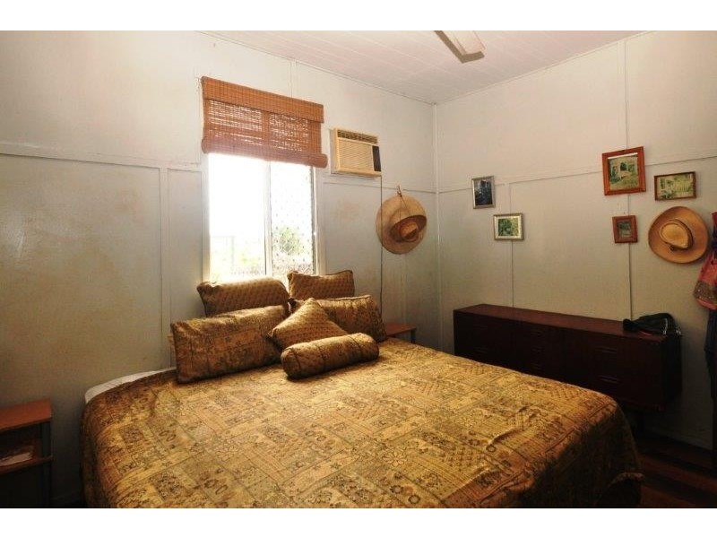 39 Mona Road, Halifax QLD 4850