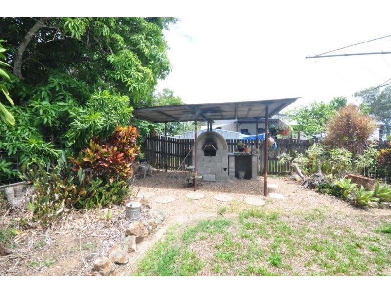 39 Mona Road, Halifax QLD 4850