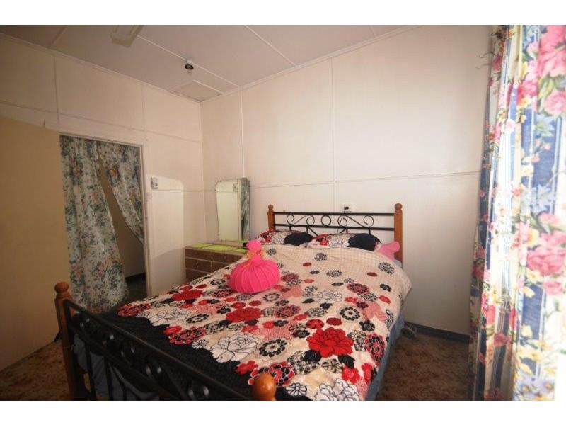 10 Rutledge, Ingham QLD 4850