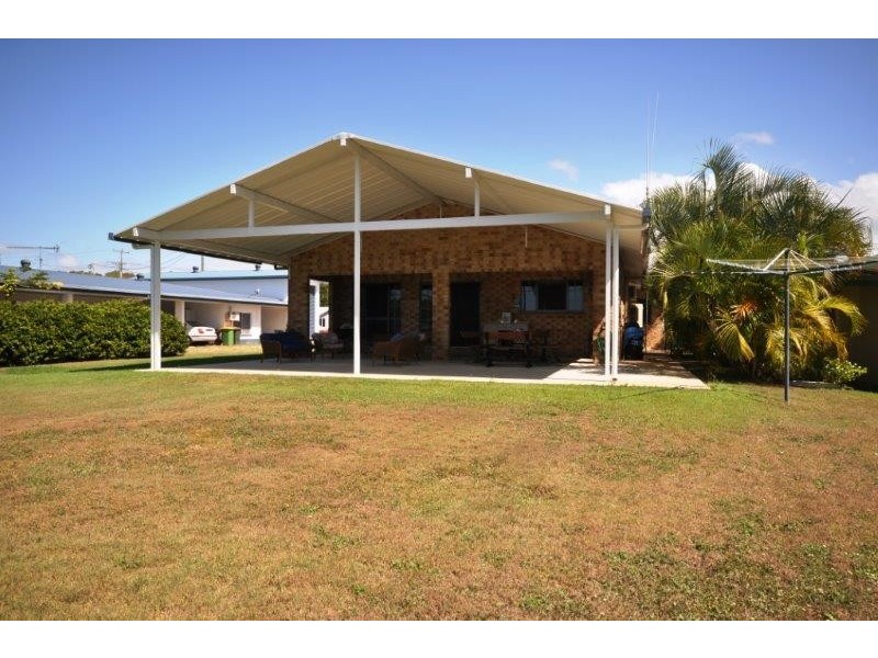 11 Patterson Parade, Lucinda QLD 4850