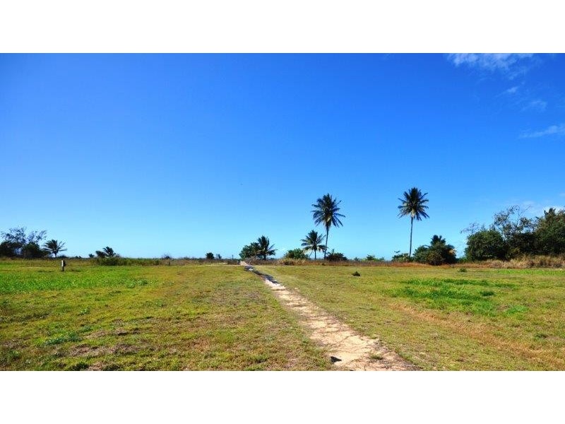 11 Patterson Parade, Lucinda QLD 4850