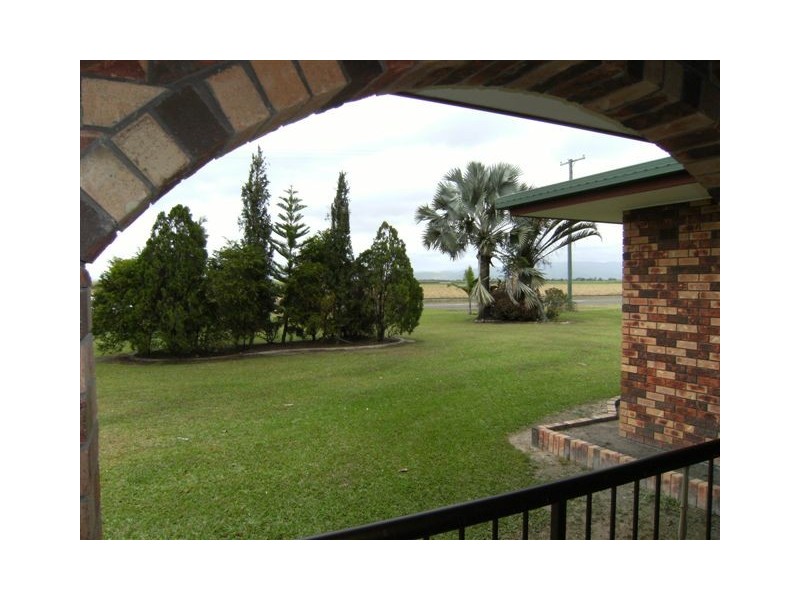 346 Stone River Road, Trebonne QLD 4850