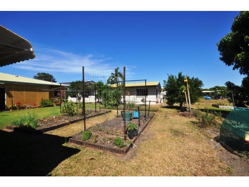 48 Carr Crescent, Lucinda QLD 4850