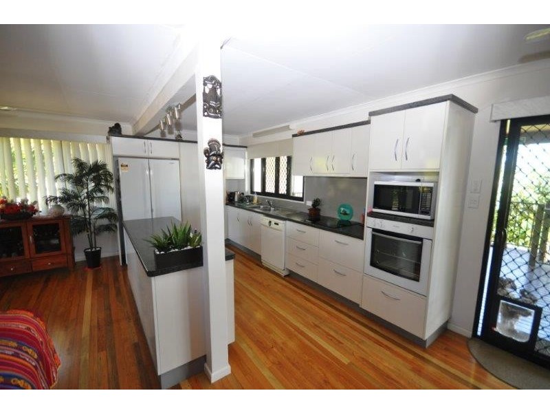 28 Wattle Street, Forrest Beach QLD 4850