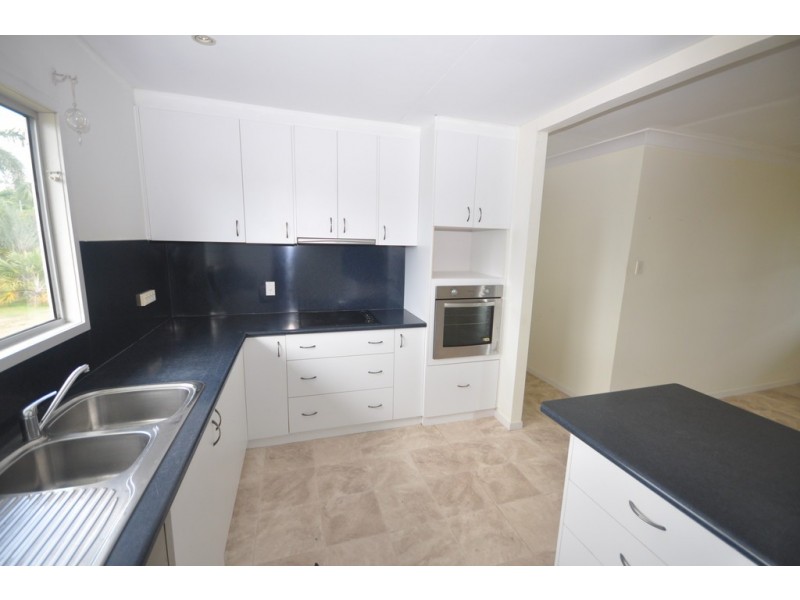 3-7 Scott Street, Halifax QLD 4850