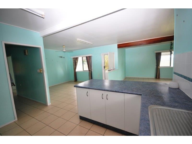 15 Dutton Street, Ingham QLD 4850