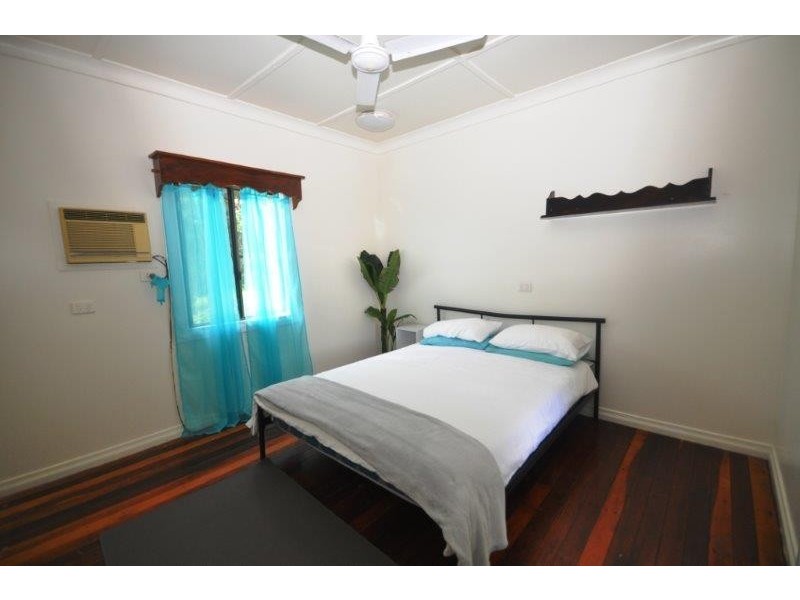 22 Old Bridge Road, Long Pocket QLD 4850