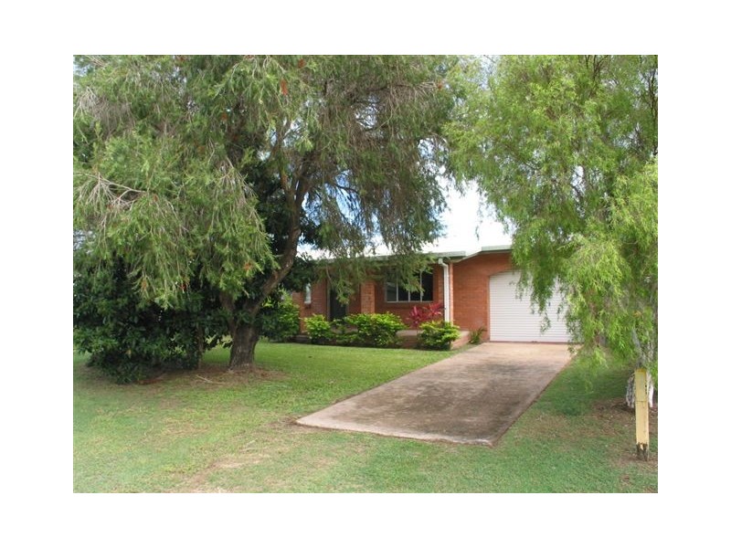 21 barramundi Street, Taylors Beach QLD 4850
