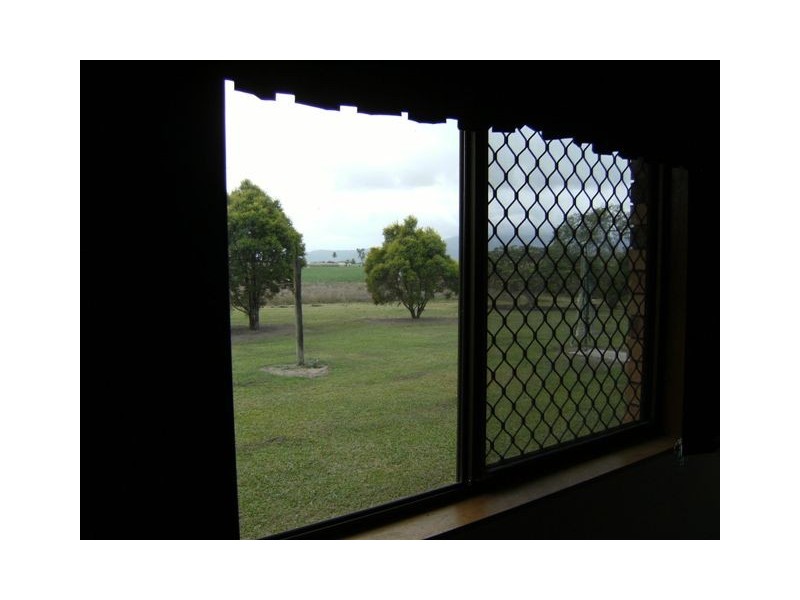 346 Stone River Road, Trebonne QLD 4850