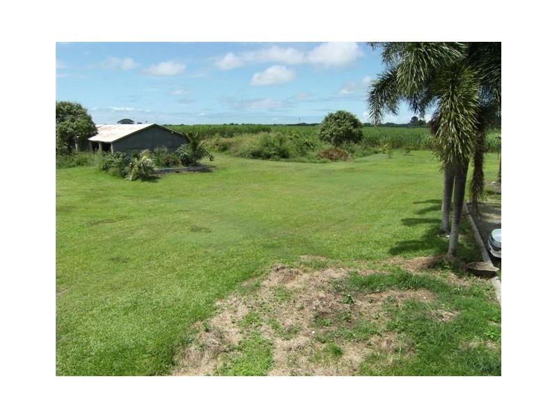 106 Neames Inlet, Macknade QLD 4850