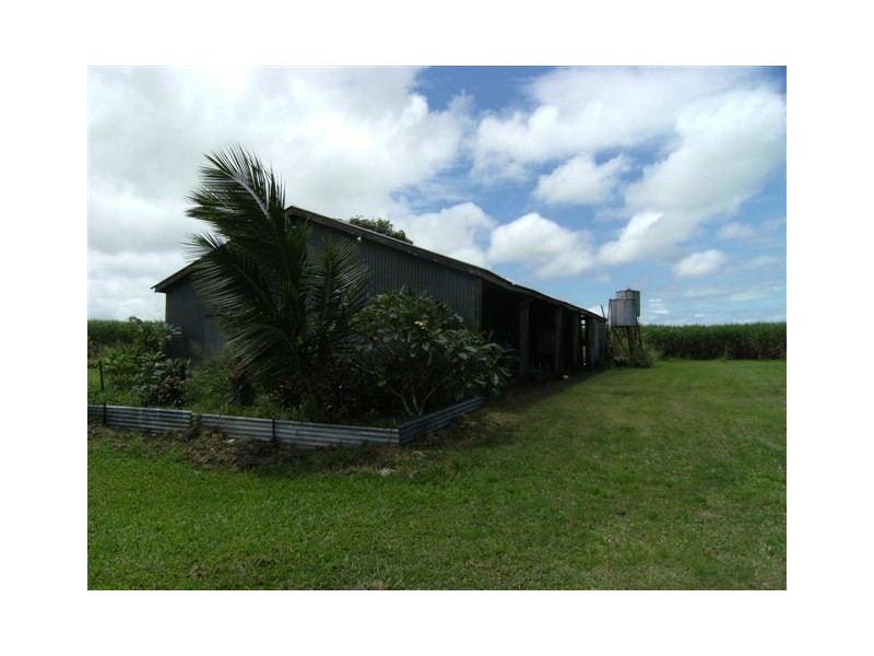 106 Neames Inlet, Macknade QLD 4850