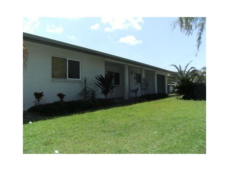 4 Shaw Avenue, Halifax QLD 4850