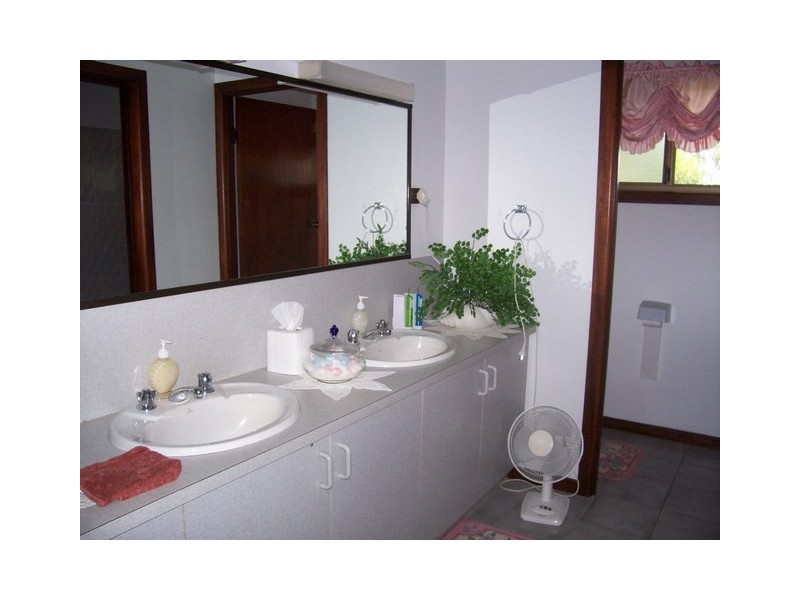 419  Four Mile Rd, Braemeadows QLD 4850