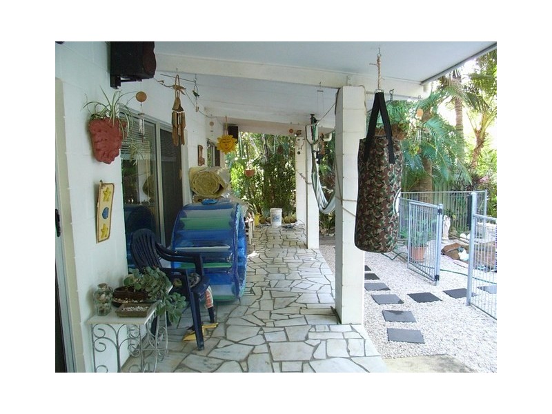 34 Old Bridge rd, Long Pocket QLD 4850