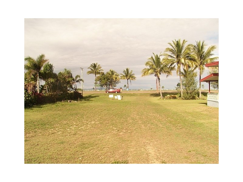 16 Fern St, Forrest Beach QLD 4850