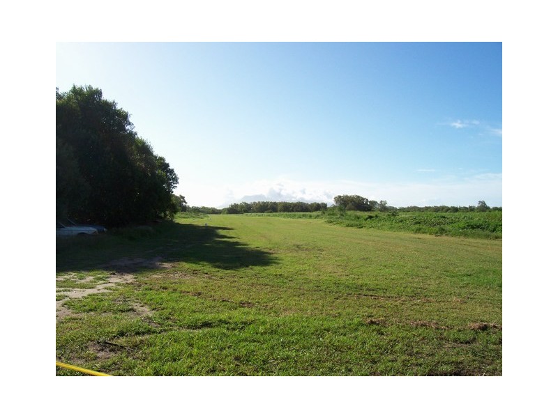 Lt 2 Taylors Beach Rd, Halifax QLD 4850