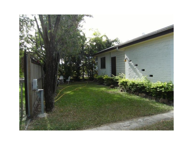 8 Dalrymple Street, Ingham QLD 4850