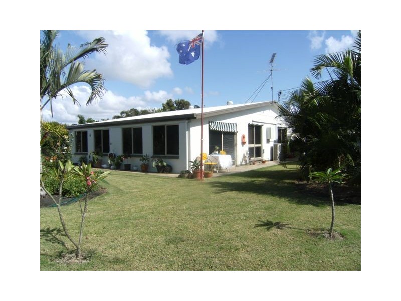 4 Grunter Street, Taylors Beach QLD 4850