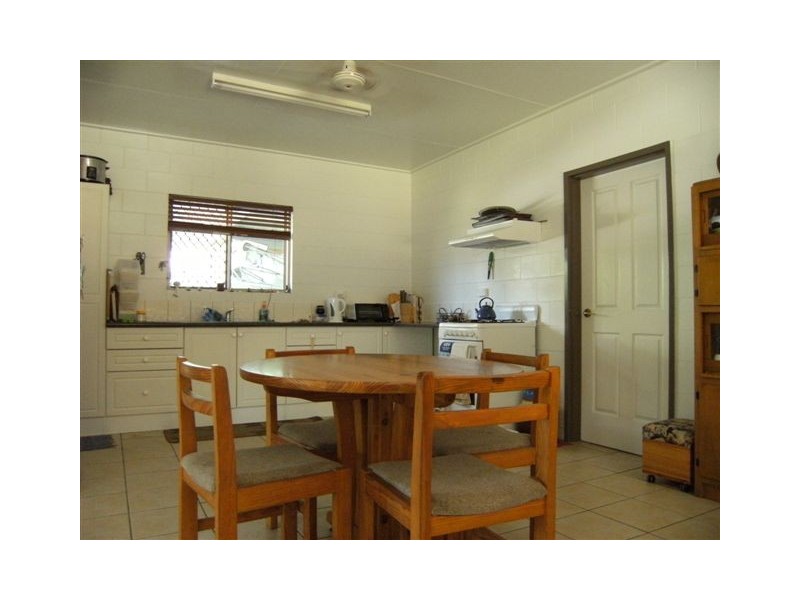 4 Grunter Street, Taylors Beach QLD 4850