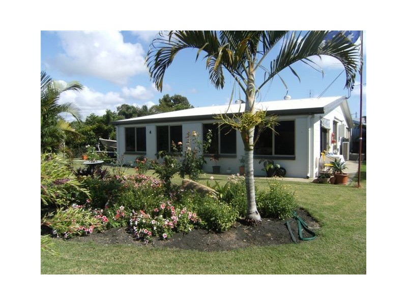 4 Grunter Street, Taylors Beach QLD 4850