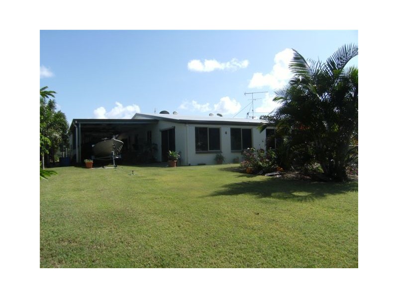 4 Grunter Street, Taylors Beach QLD 4850