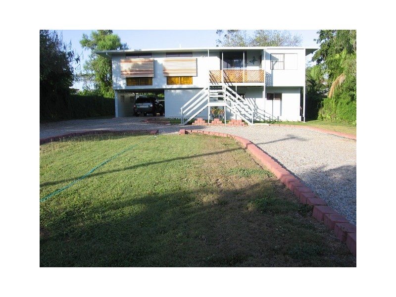 10 McLennan St, Collinsville QLD 4804