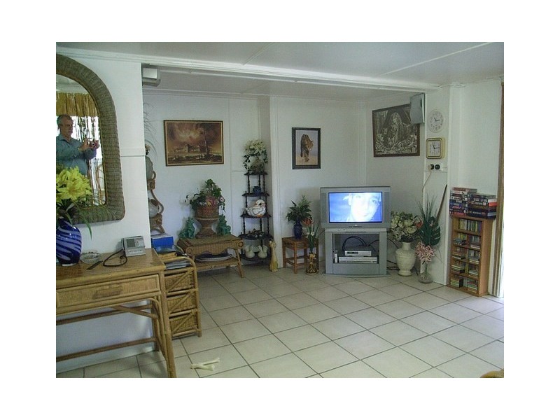 3 Crisps rd, Blackrock QLD 4850