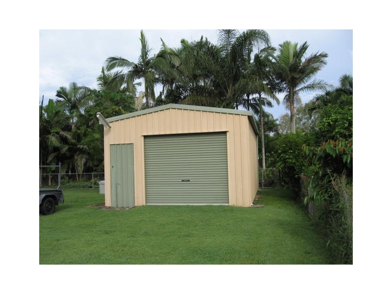 4 Salmon Street, Taylors Beach QLD 4850