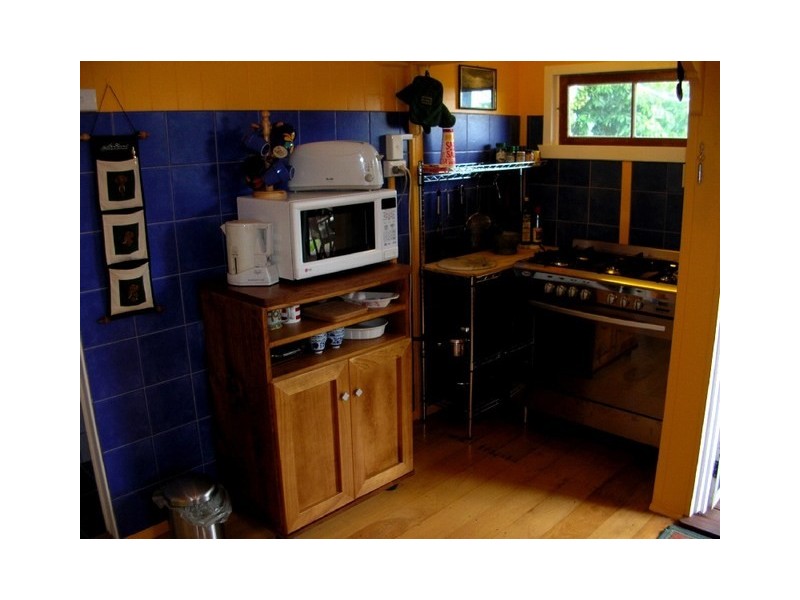 6 Palm Av, Ingham QLD 4850