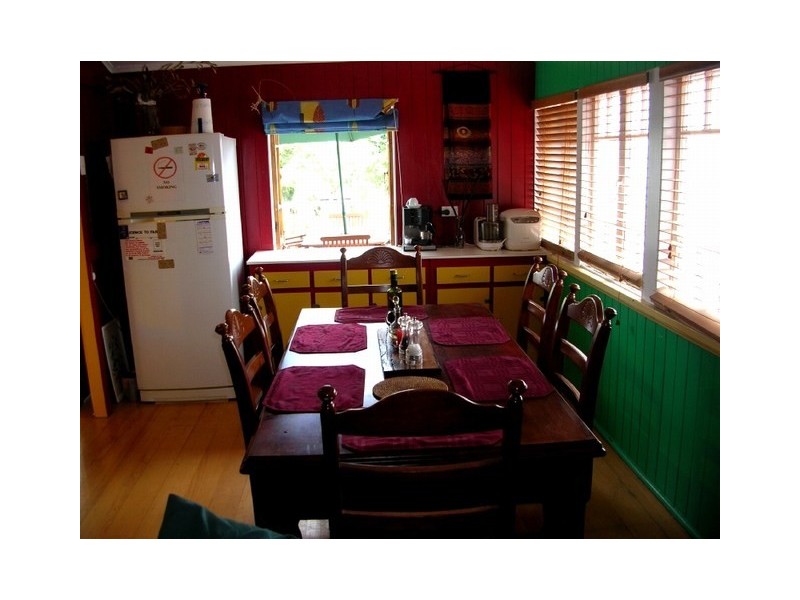 6 Palm Av, Ingham QLD 4850