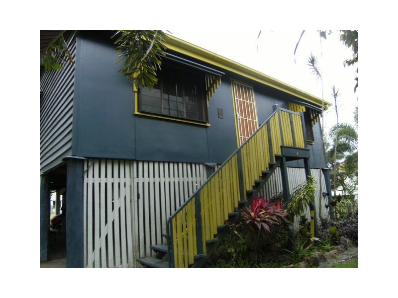 28 Cooper St, Ingham QLD 4850