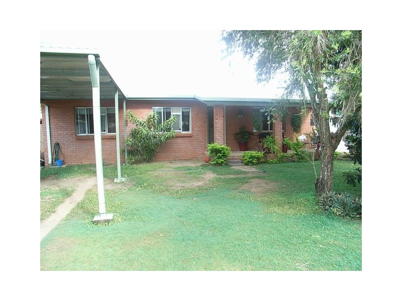 21 Barramundi St, Taylors Beach QLD 4850