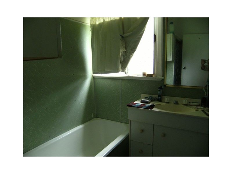 10 Alm Street, Ingham QLD 4850