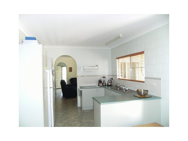 18 Banksia St, Forrest Beach QLD 4850