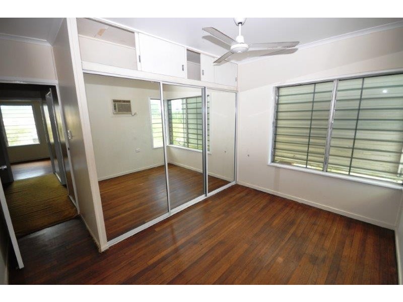 15 Britton Street, Trebonne QLD 4850