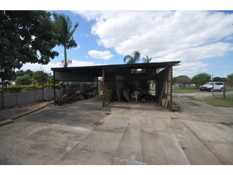 15 Britton Street, Trebonne QLD 4850