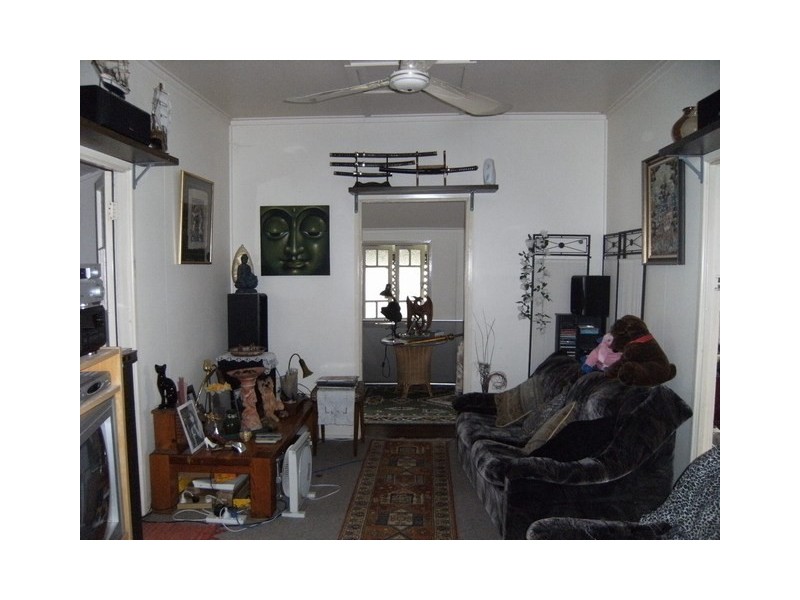 11 Meyer street, Trebonne QLD 4850