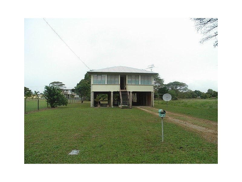 25 Palmer St, Ingham QLD 4850