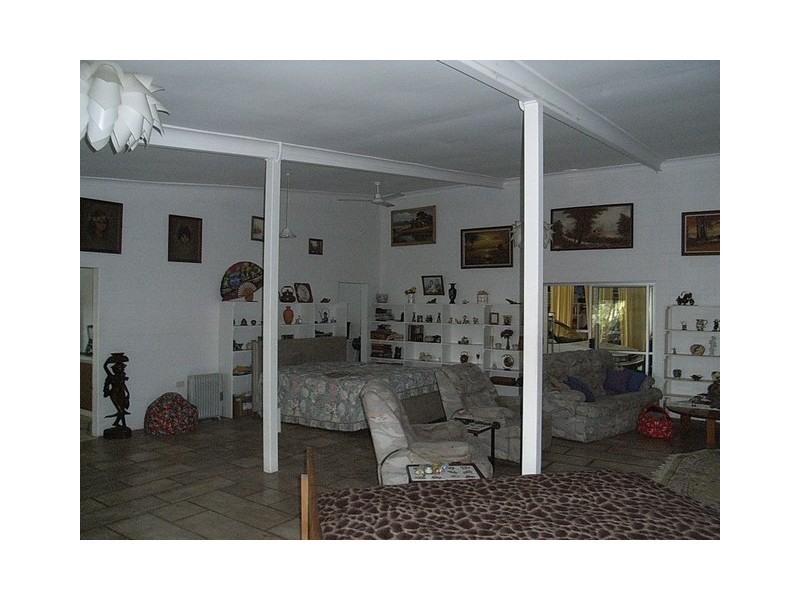 34 Old Bridge rd, Long Pocket QLD 4850