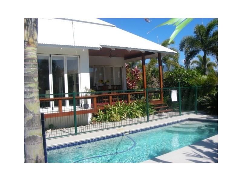 30 Keith Williams drive, Cardwell QLD 4849