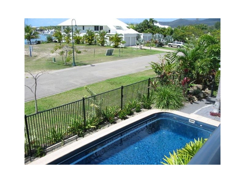 6/10-14 Poinciana Bvd, Cardwell QLD 4849