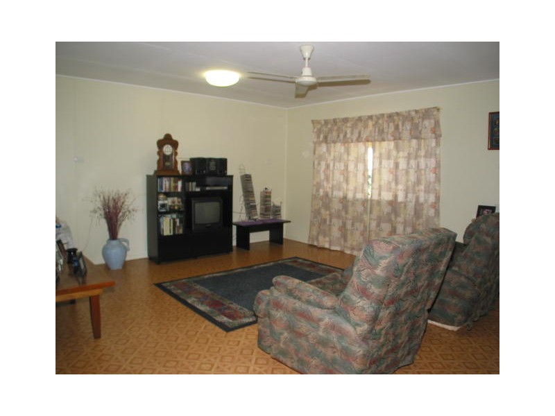 6 Crisps Road, Blackrock QLD 4850