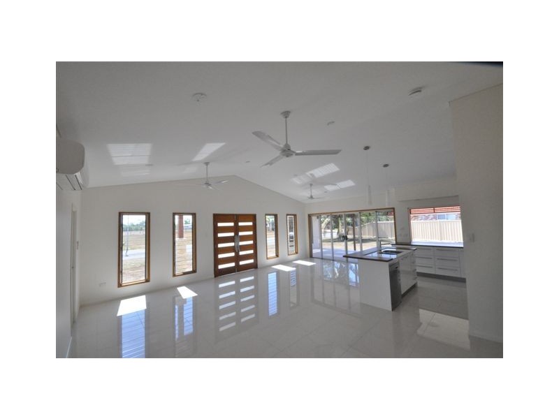 7 Rosella Street, Forrest Beach QLD 4850