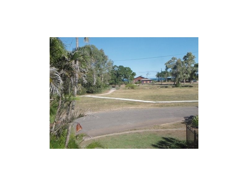 2 Wattle Street, Forrest Beach QLD 4850