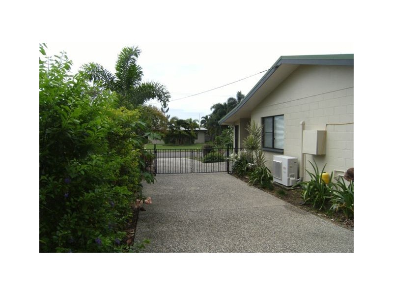 25 GREVILLEA STREET, Forrest Beach QLD 4850