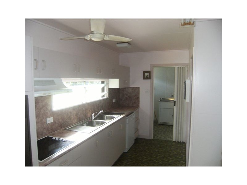 10 Mahoney, Ingham QLD 4850