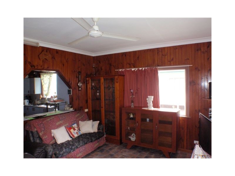 23 SARTORESI, Trebonne QLD 4850