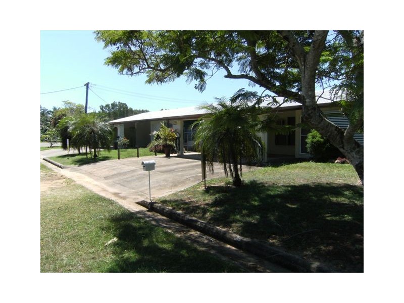 4/6 Ferrero Street, Lucinda QLD 4850