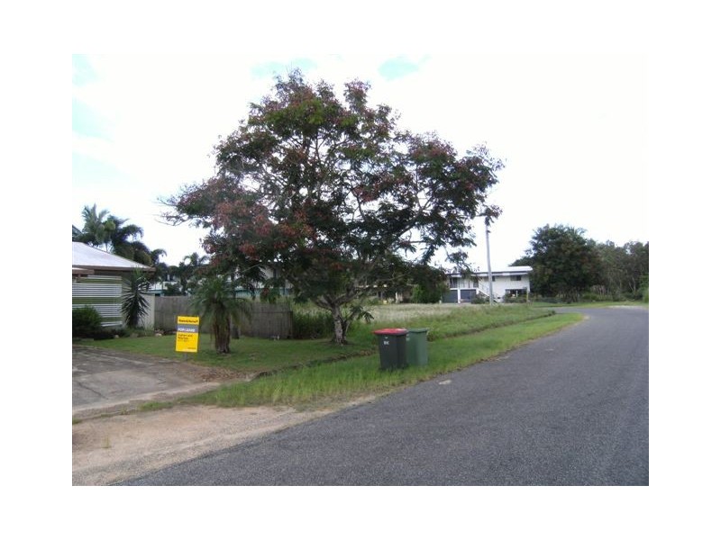 4/6 Ferrero Street, Lucinda QLD 4850