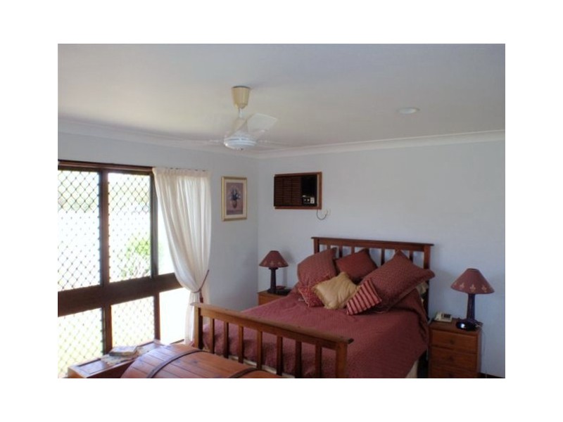 40 BOTTLEBRUSH ST, Forrest Beach QLD 4850